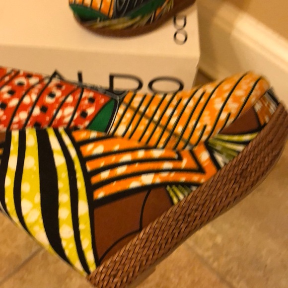 Shoes - Picture 3 of 8